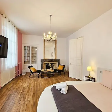 Elegencia-t2 De Charme-hyper Centre-fibre Appartement *