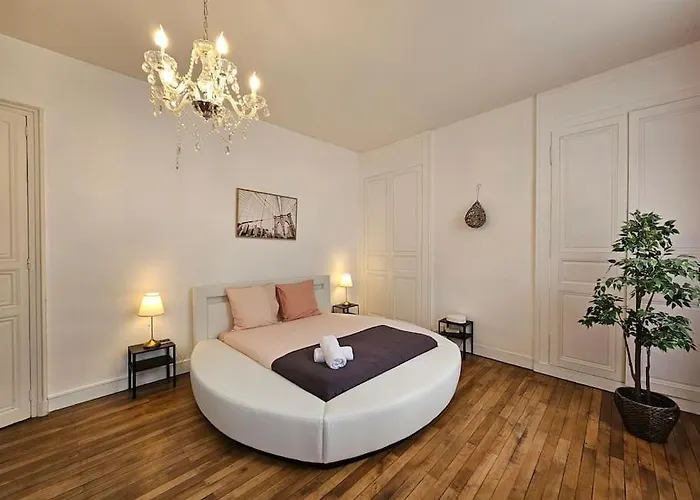 Elegencia-t2 De Charme-hyper Centre-fibre Daire Angers